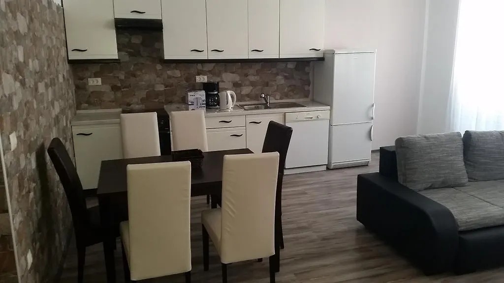 Apartments Maletic Pula 0*,  Croatia