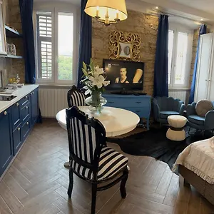 Apartment La Dolce Vita Luxury With Best Free Private Parking In City Center, Pula